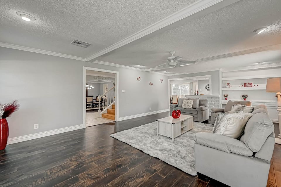 Communal lounge/ TV room, Living room
