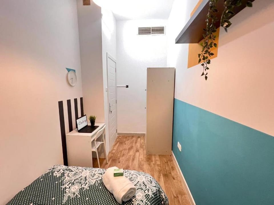 Awesom Partition Room In Barsha Heights Tecom Vacation rental in Dubai