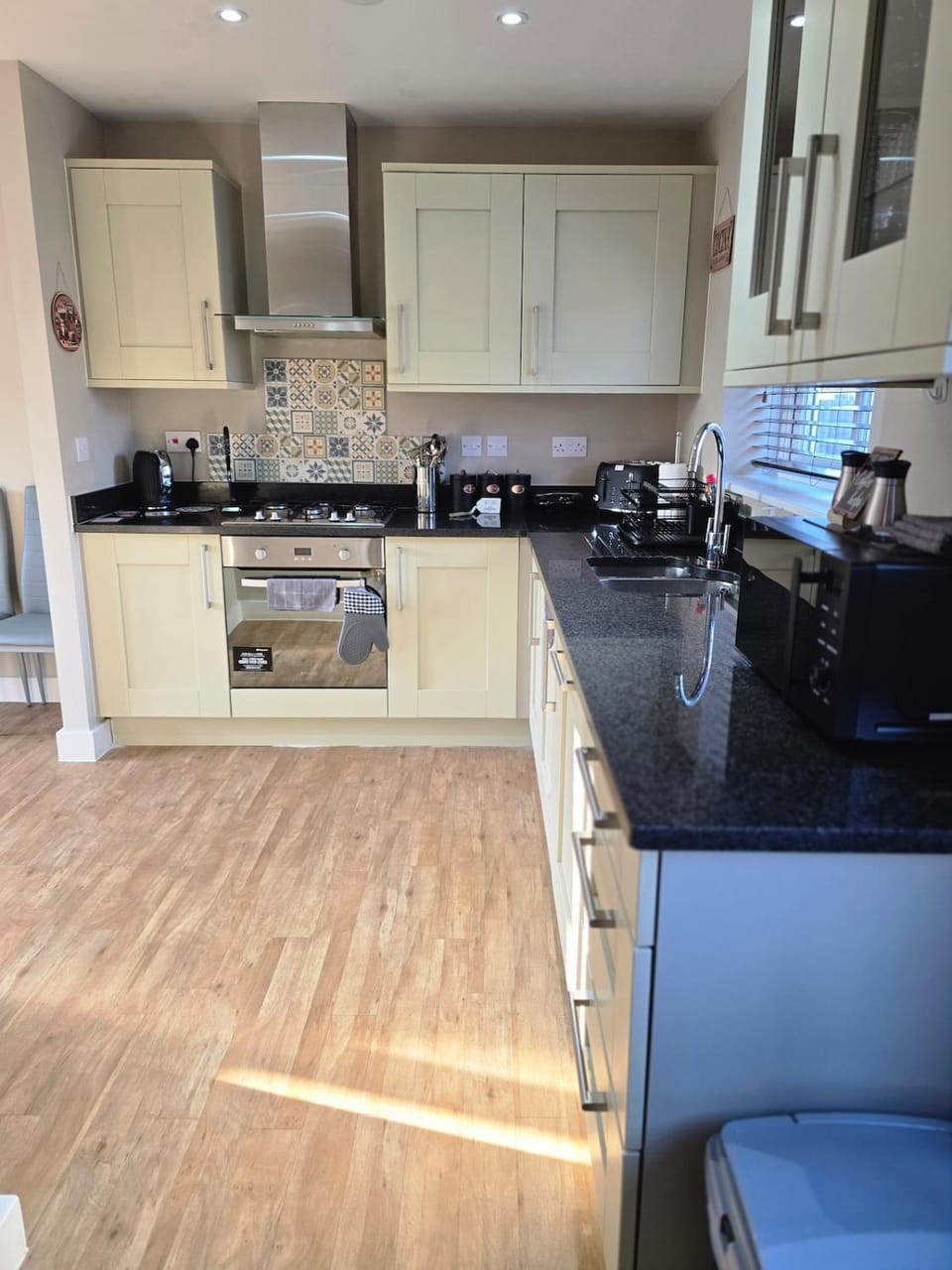 Spacious & Homely Colchester Stay-Great Location House in Colchester