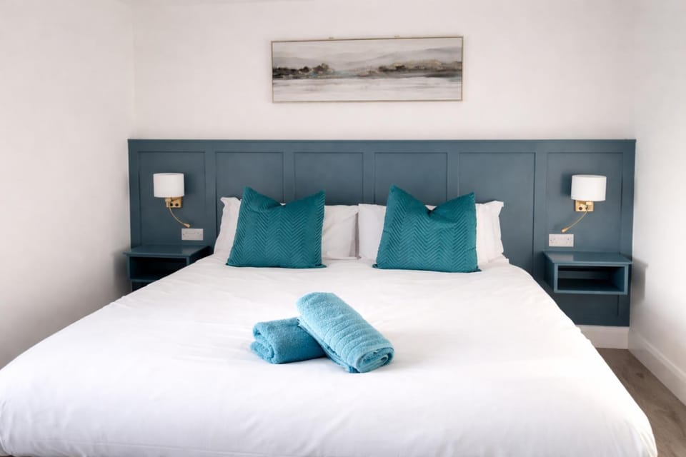 Aran View Holiday Homes - The Courtyard Suite - Cozy for two Apartment in County Clare