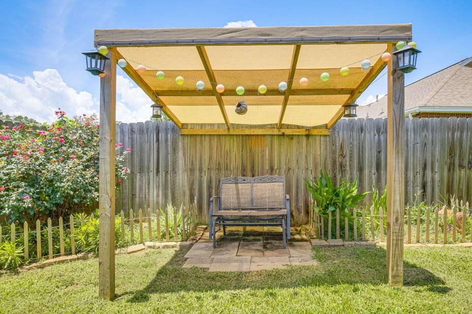 Updated Retreat w/ Outdoor Space in Flowood! House in Luckney