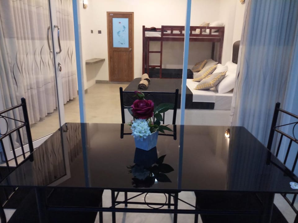 Bed, Photo of the whole room, Bedroom, children, young children, older children, bunk bed, Family
