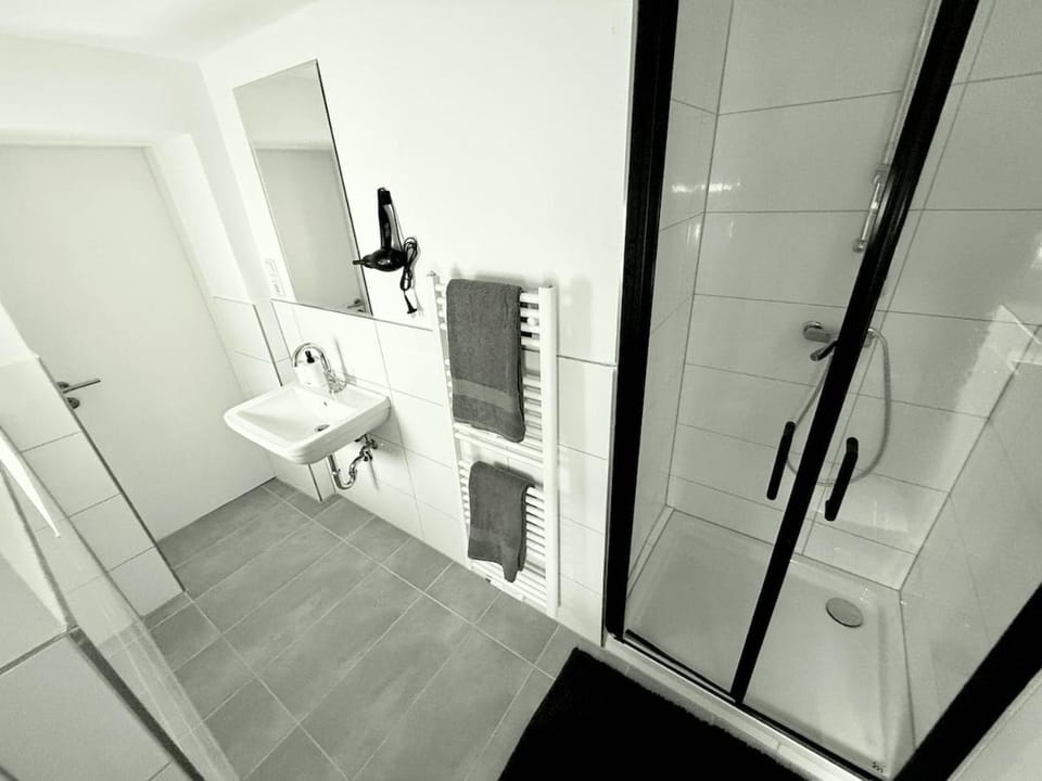 Shower, Bathroom