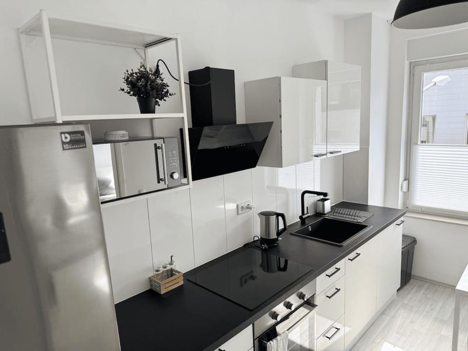 Kitchen or kitchenette, oven, stove