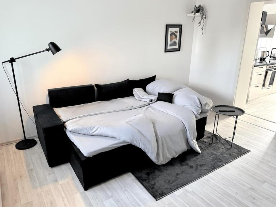 Bed, Living room, Seating area