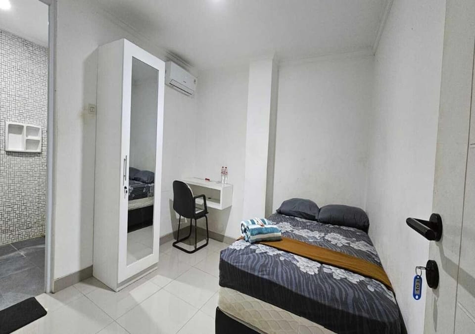 TOS Hotel & Residence Velodrome Hotel in Jakarta