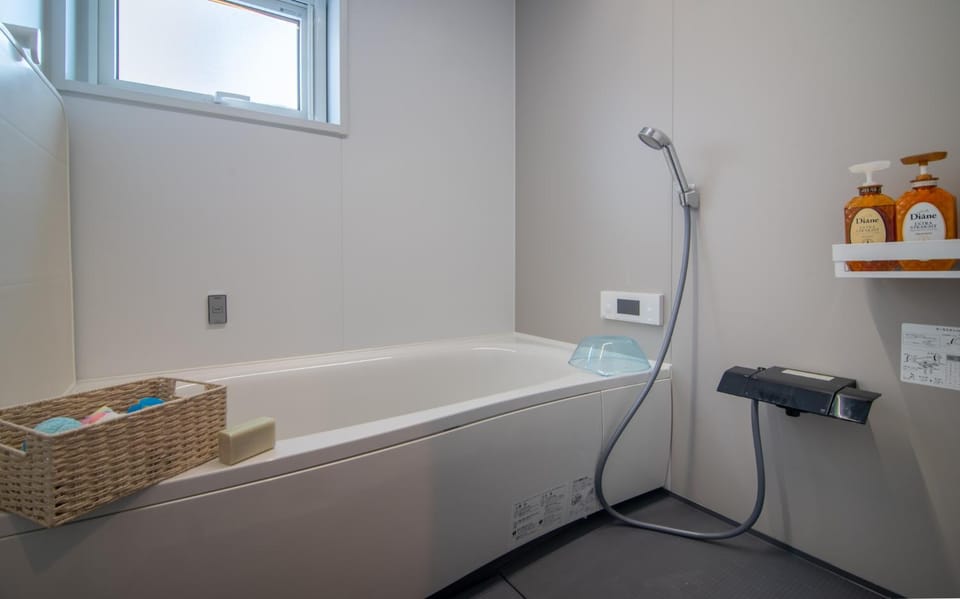 Bathroom, Bath