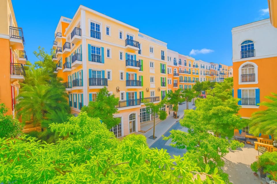 Property building, Day