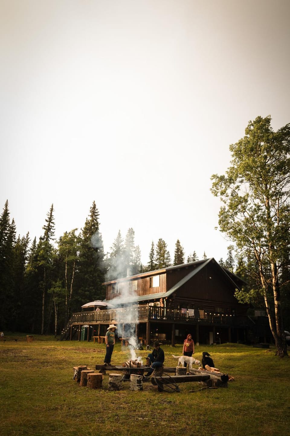 Off-Grid Mountain Lodge & 4 Cabins - Sauna, Hot Tub & Fishing Cabin in Yellowhead County
