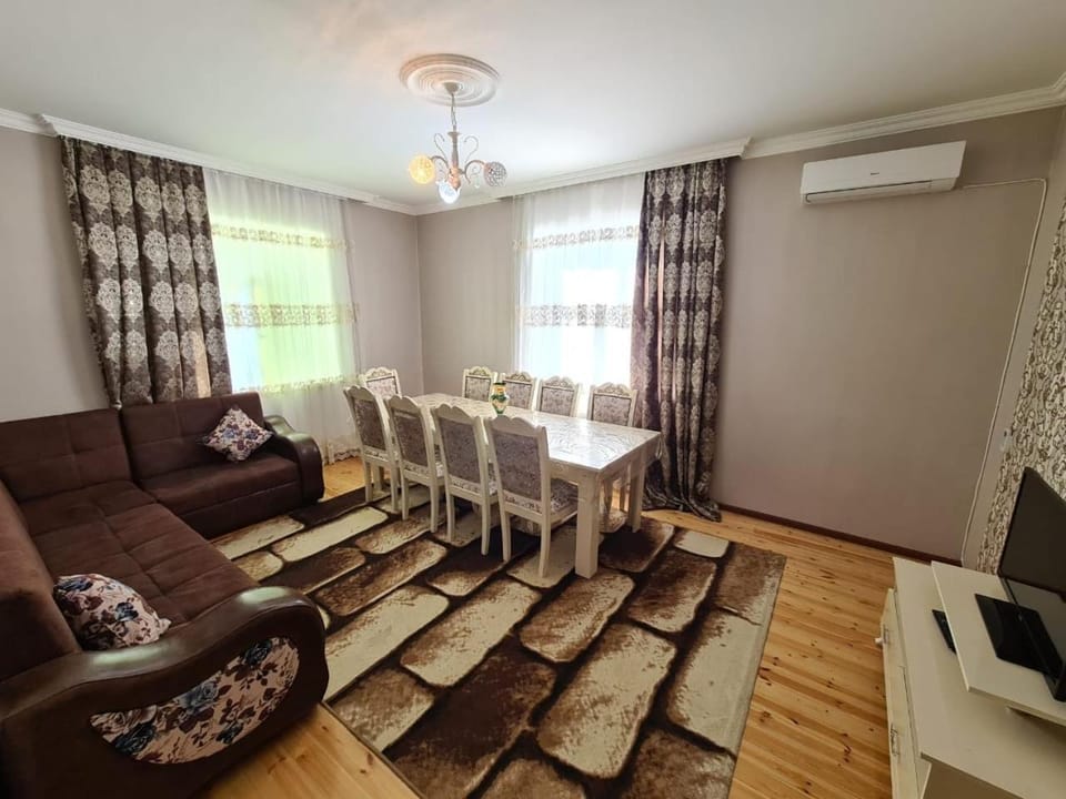 QQS villa with swimming pool House in Azerbaijan