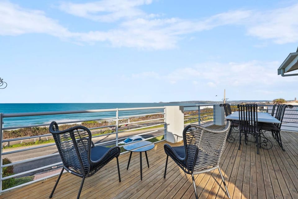 View (from property/room), Balcony/Terrace, Sea view