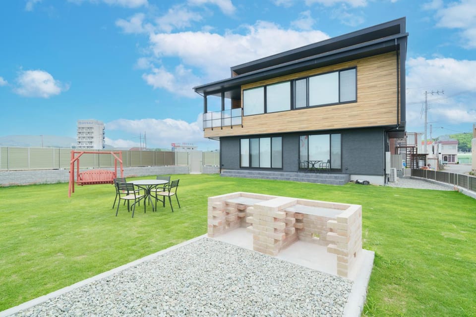 BBQ facilities, Garden