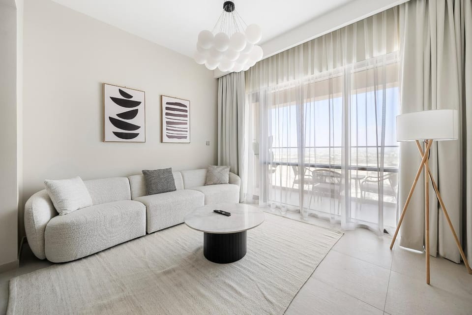 VayK - Classy 1BR Near the Lagoon in Creek Harbour Apartment in Dubai