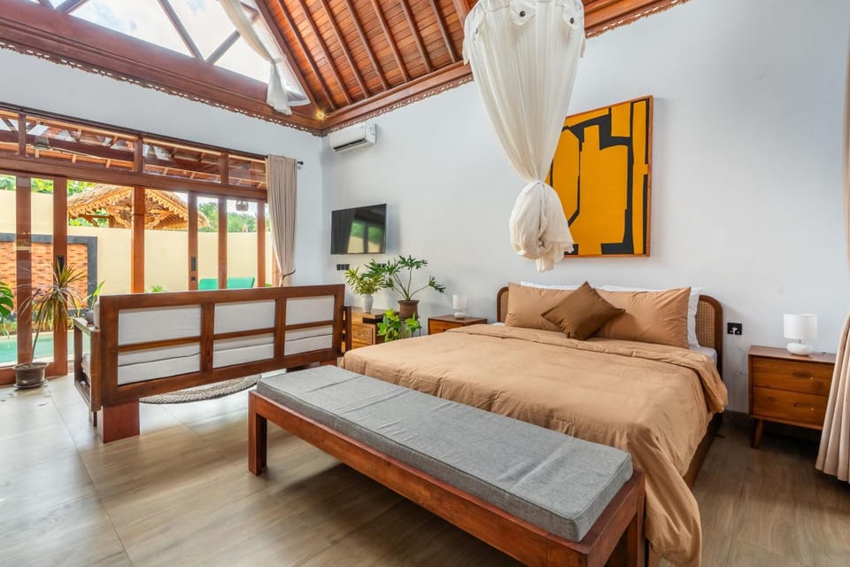 Bed, Photo of the whole room, Bedroom