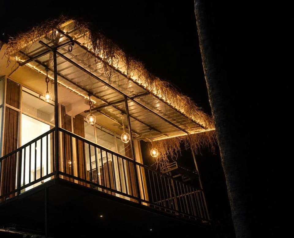 Property building, Night, Balcony/Terrace