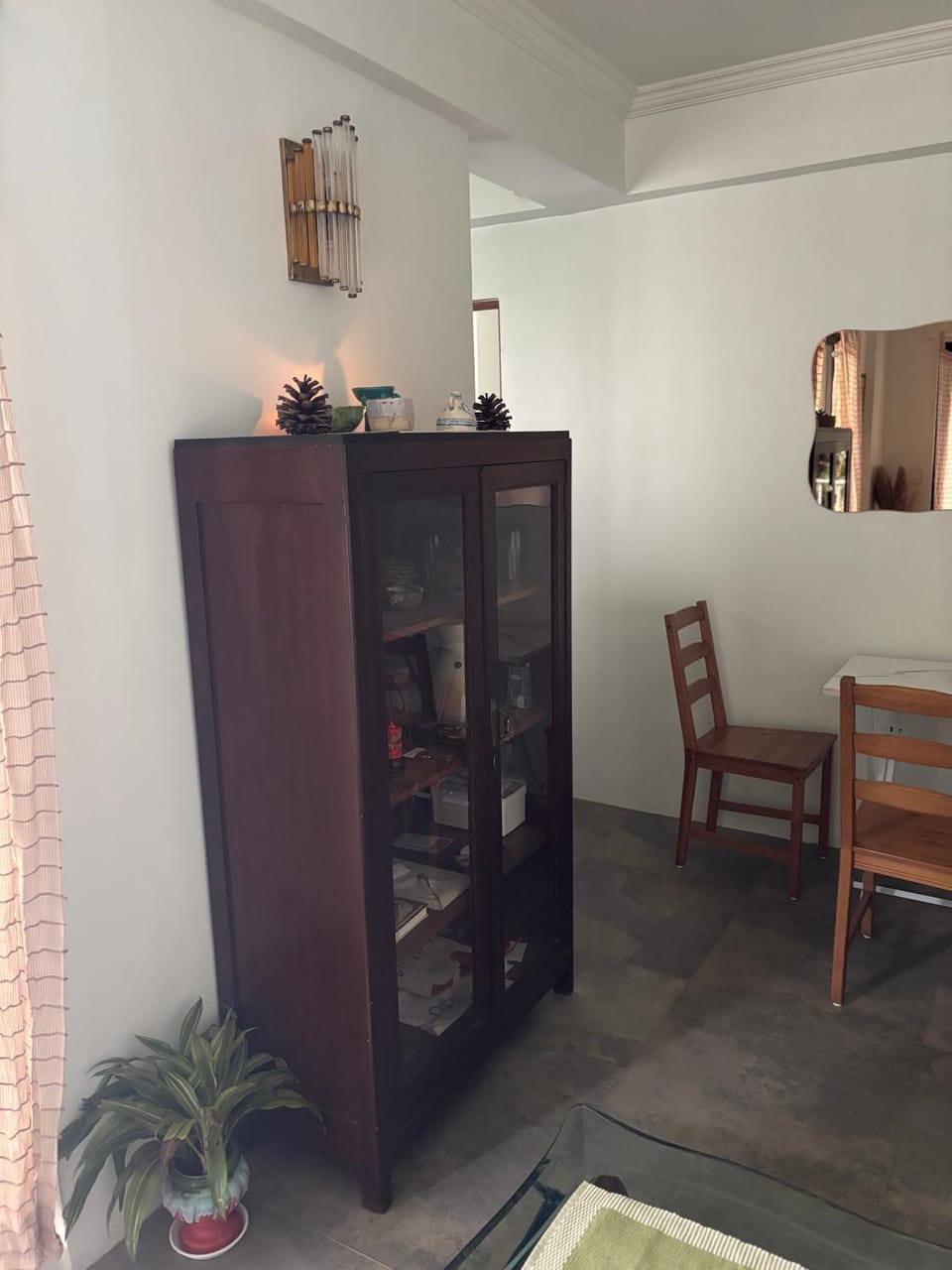 Serene stay in chuim village Apartment in Mumbai