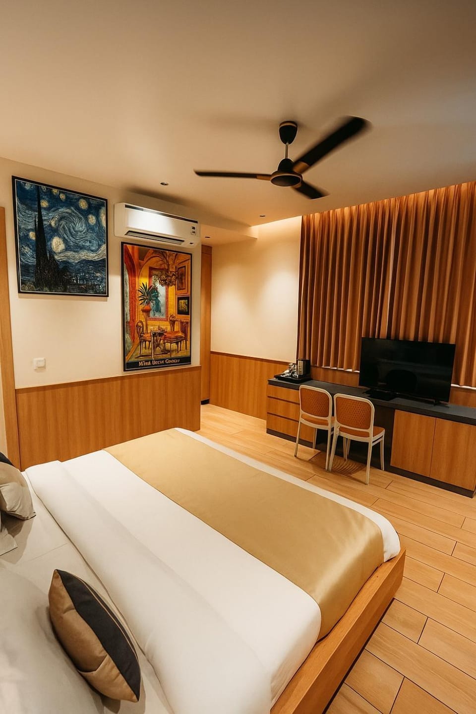 Bed, Bedroom