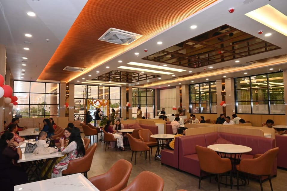 Restaurant/places to eat, Restaurant/places to eat