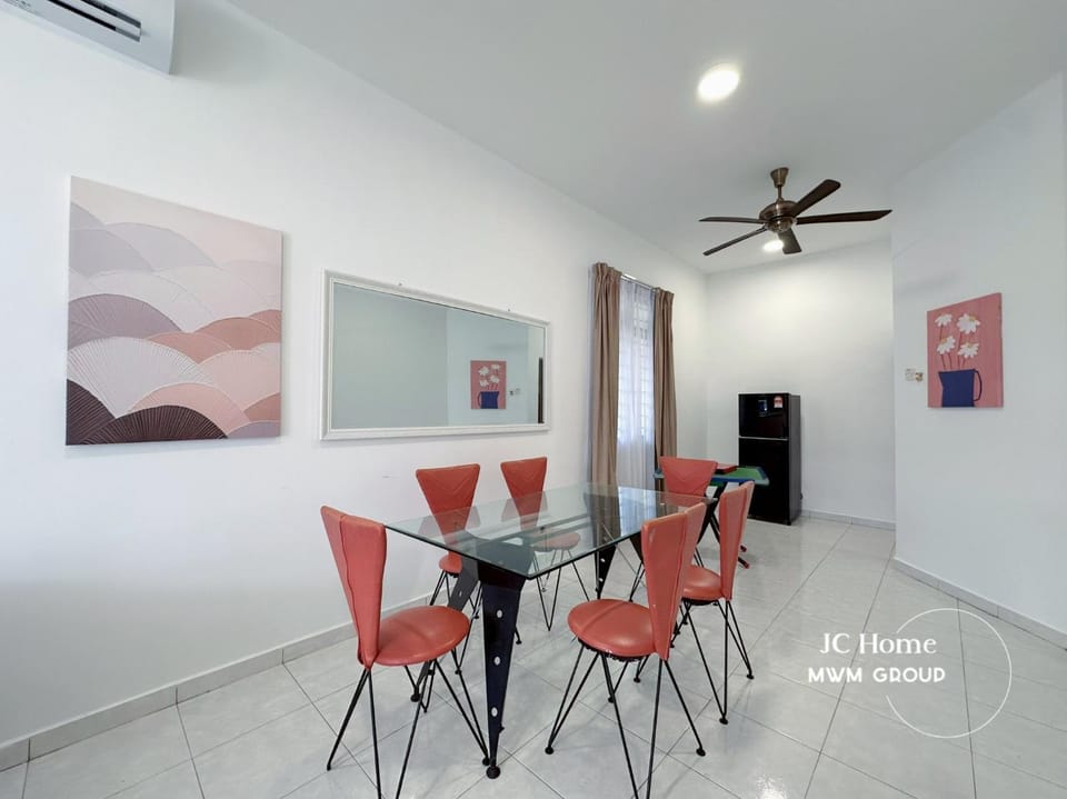 Dining area, air conditioner
