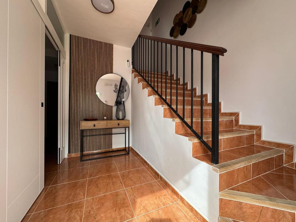 Lobby or reception, fireplace