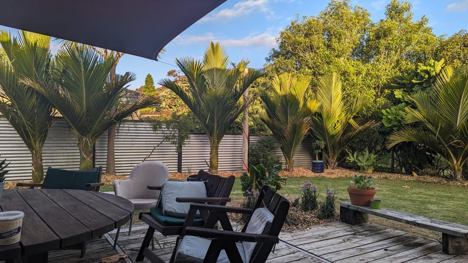 Patio, Garden, Garden, Dining area, Garden view
