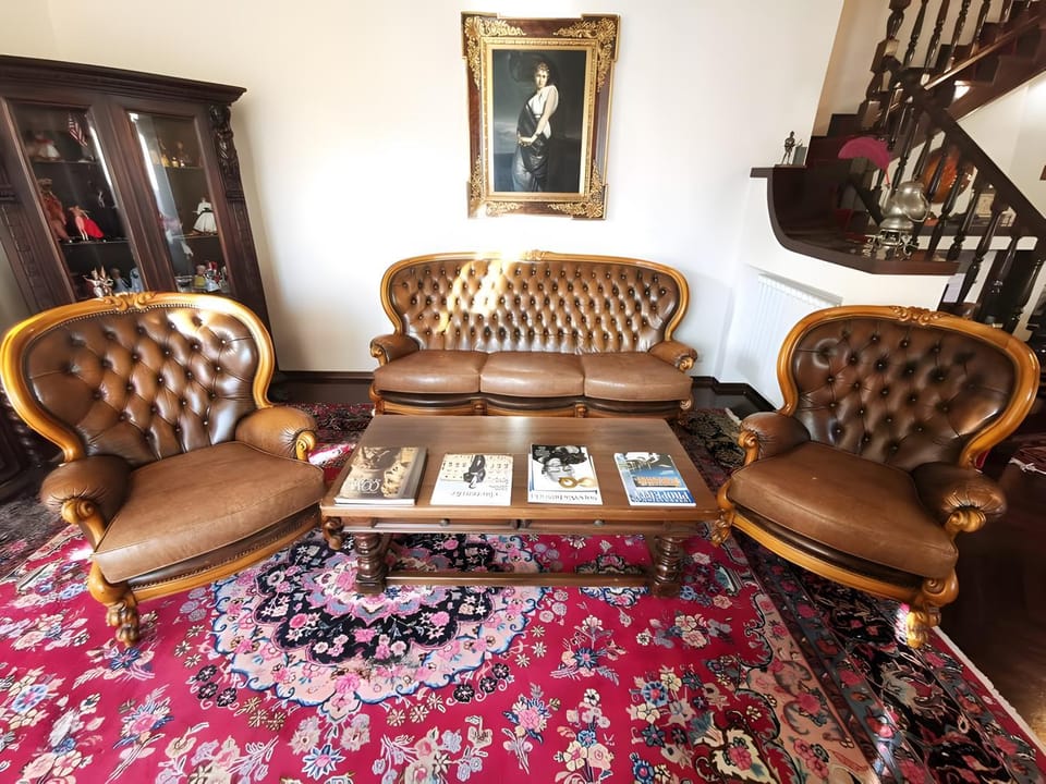 Property building, Living room