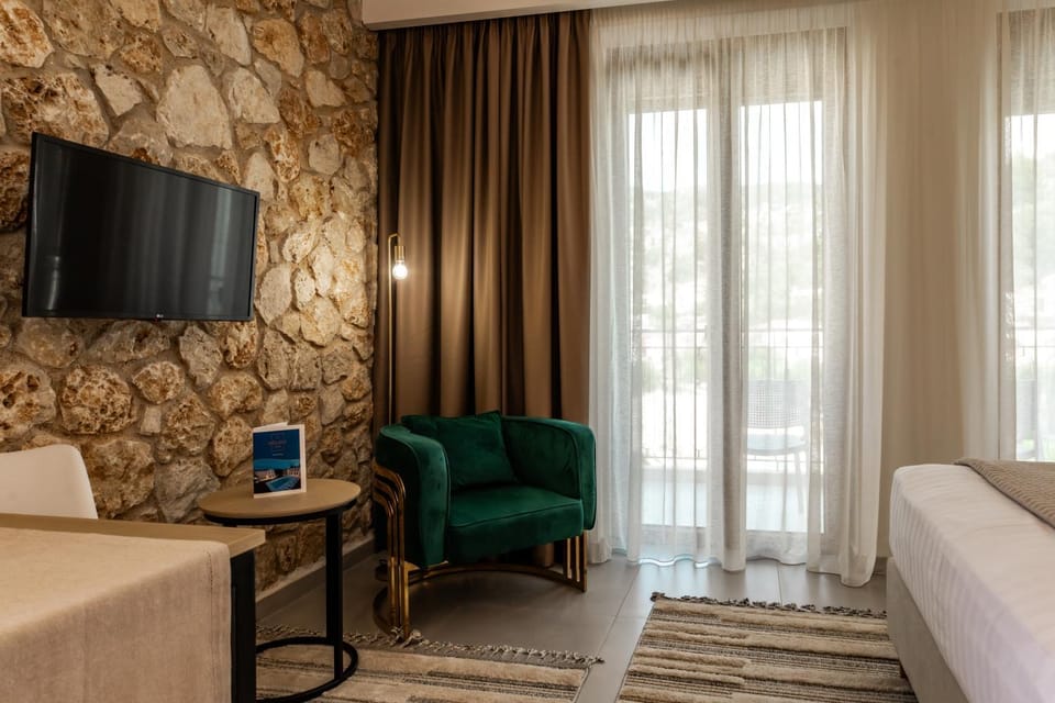Helios Sivota Apartment hotel in Peloponnese, Western Greece and the Ionian