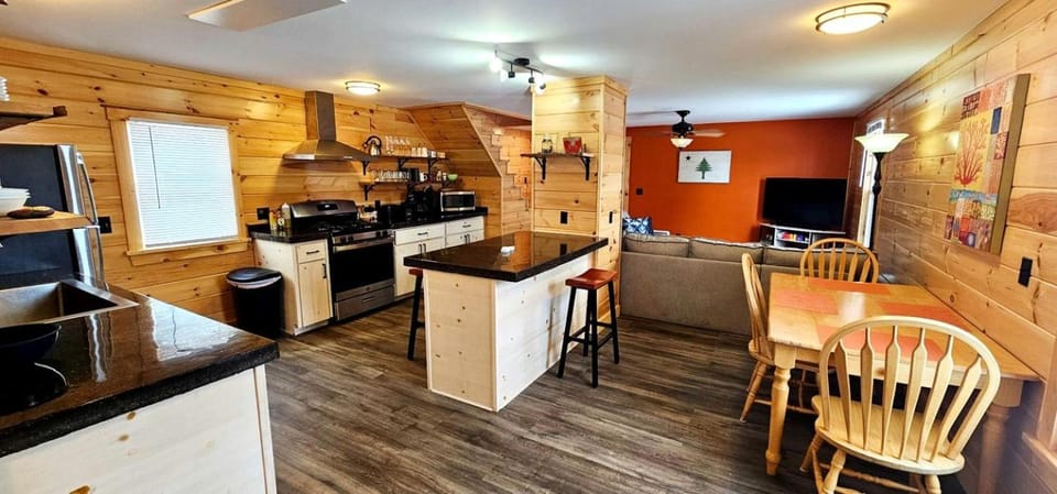 Lustrous Modern Cabin Oasis Near Moosehead Lake, Maine Cabin in Moosehead Lake