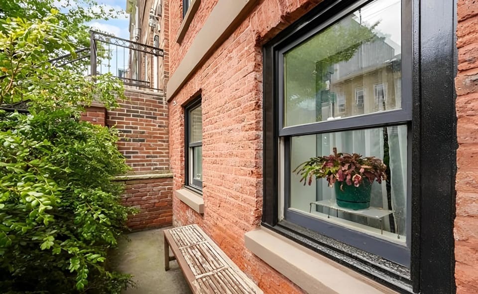 Property building, Spring, Day, Garden, Garden view