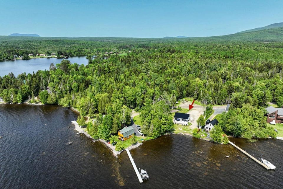 Idyllic Lakefront Cottage Haven Near Tussle Lagoon, Maine House in Moosehead Lake