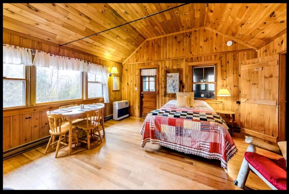 Whimsical Rustic Cabin Retreat Near Moosehead Lake, Maine Cabin in Moosehead Lake