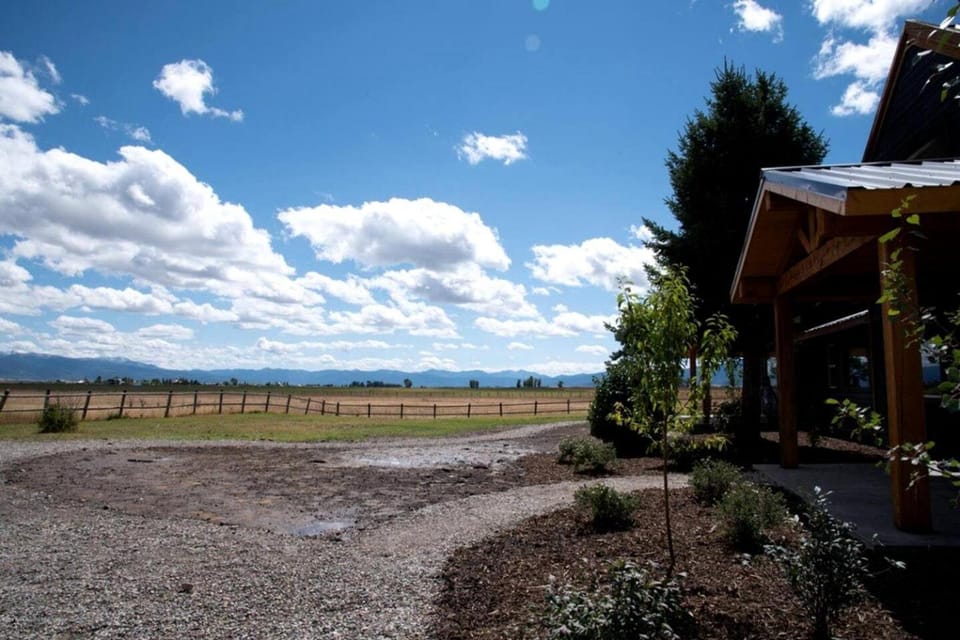 Spacious Unit in a Farmhouse Retreat with Scenic Picture Windows near Skiing & Fishing in Tetonia, Idaho House in Idaho