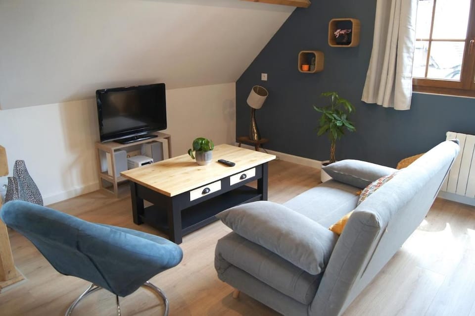 Logement entier indépendant avec espace extérieur Apartment in Normandy