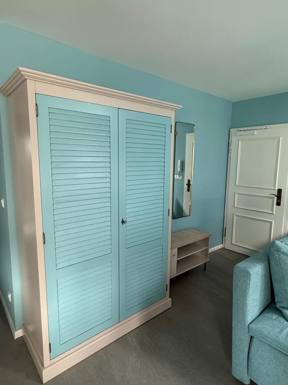 Living room, wardrobe