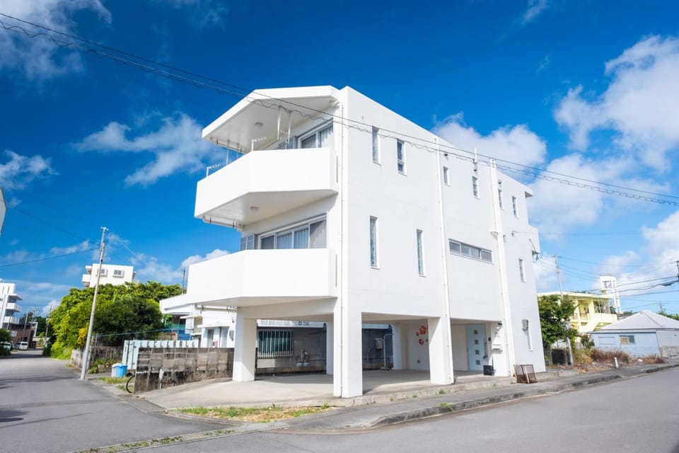 Property building, Day