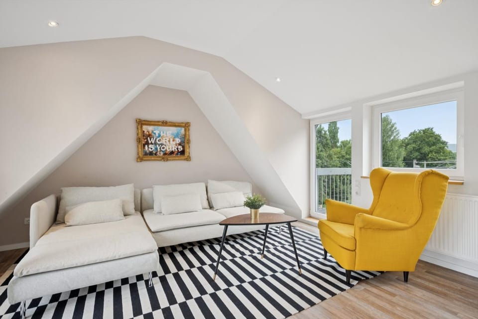 View (from property/room), Living room, Seating area