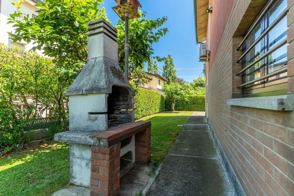 Unipol Forum- Concerts e Olympics- Villa Betulla Villa in Milan