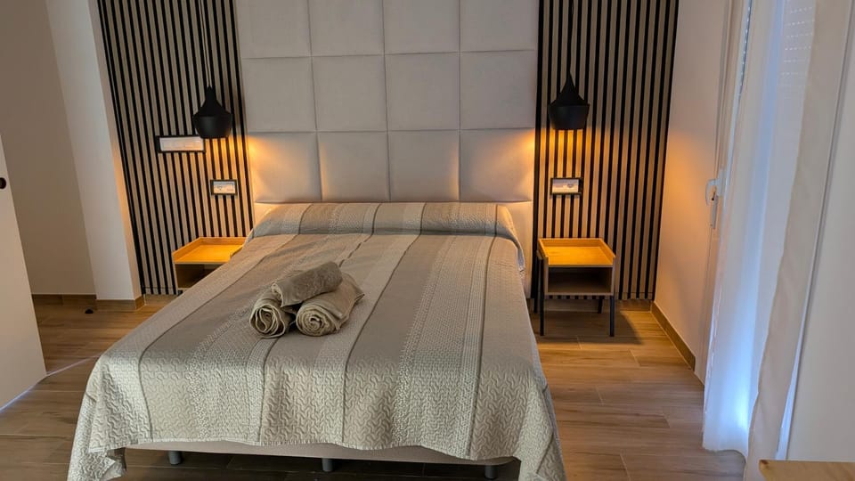 Bed, Bedroom