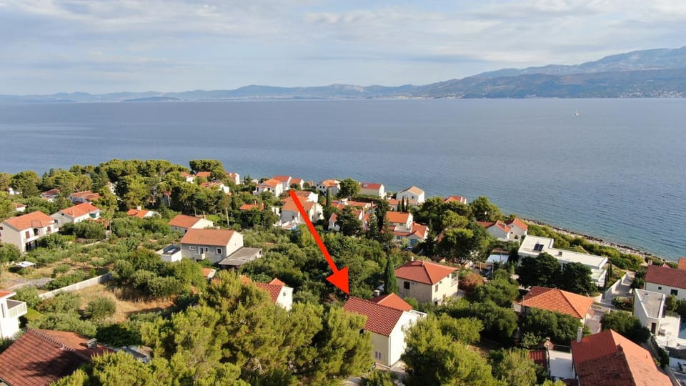 Bird's eye view, Mountain view, Sea view