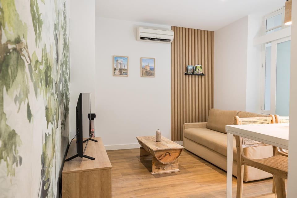 Communal lounge/ TV room, Living room, Seating area