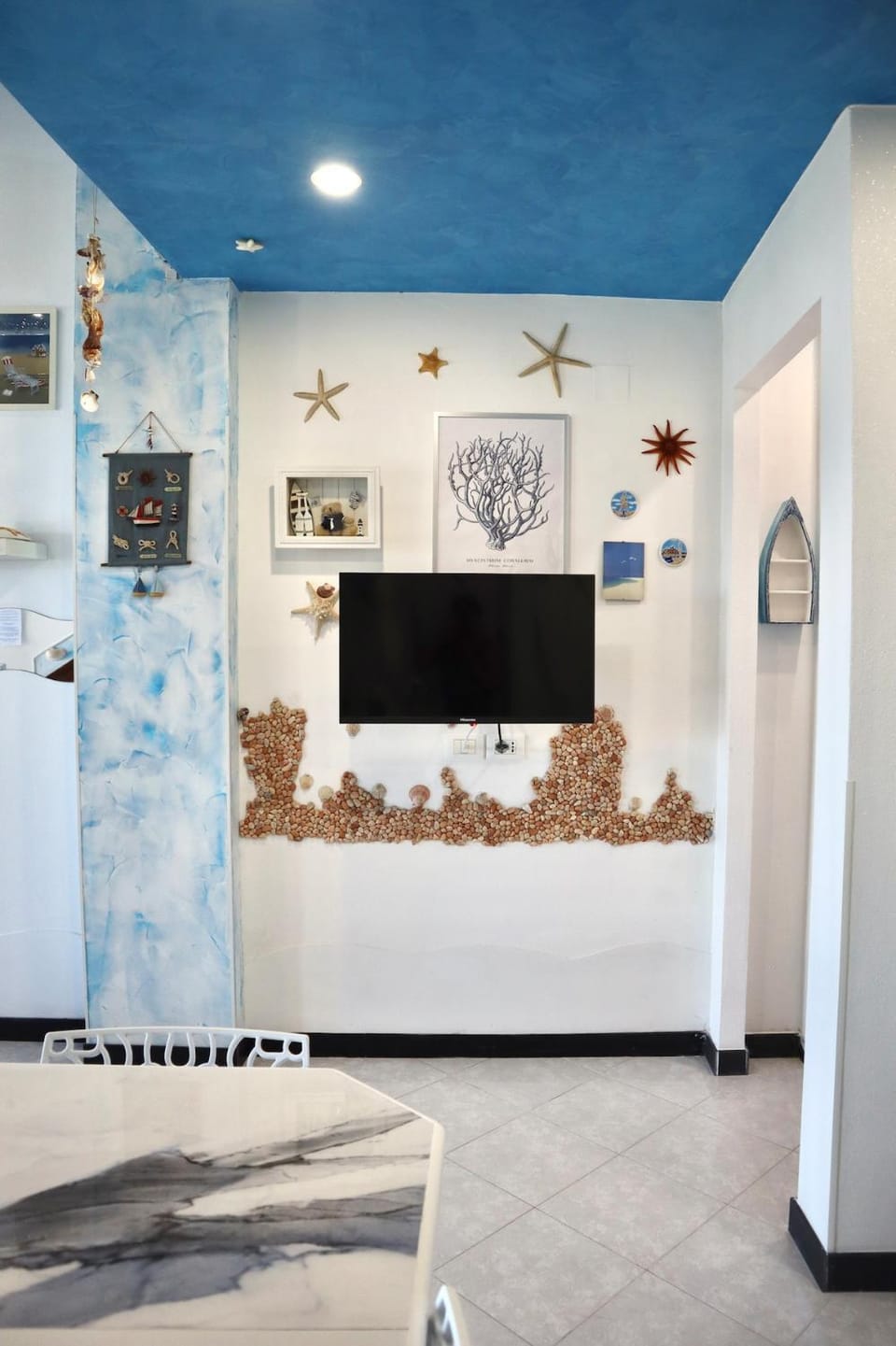 TV and multimedia, Evening entertainment