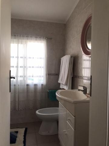 Vivenda Azevedo Bed and Breakfast in Nazaré