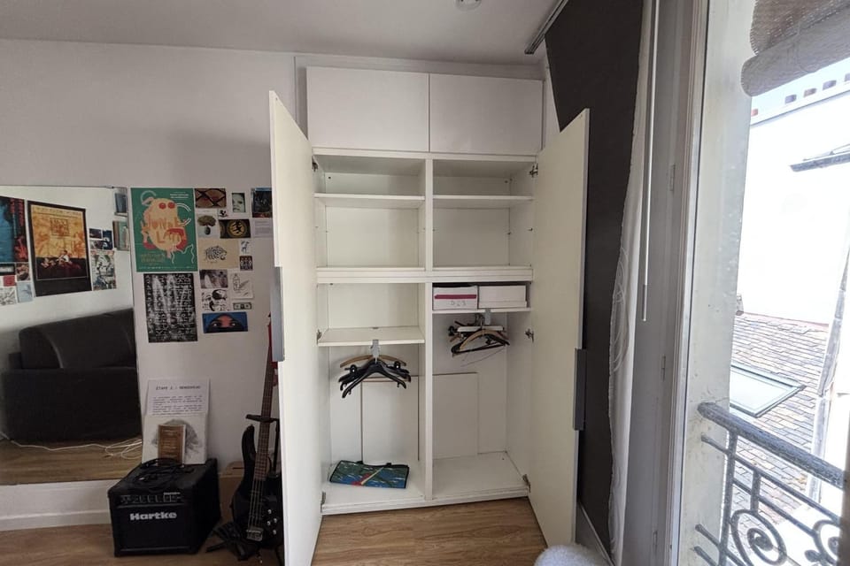 Studio for 2 - near Louvre Museum Apartment in Paris