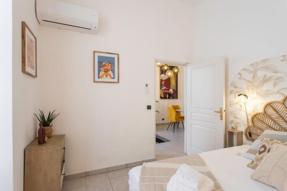 #56 Staywizus - 2P Massena Central close promenade, Old Town, AC Apartment in Nice