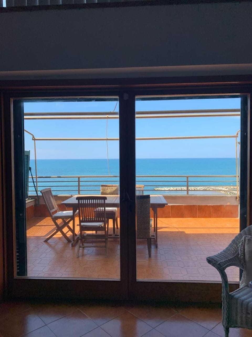 Natural landscape, View (from property/room), Balcony/Terrace, Seating area, Dining area, Beach, Sea view
