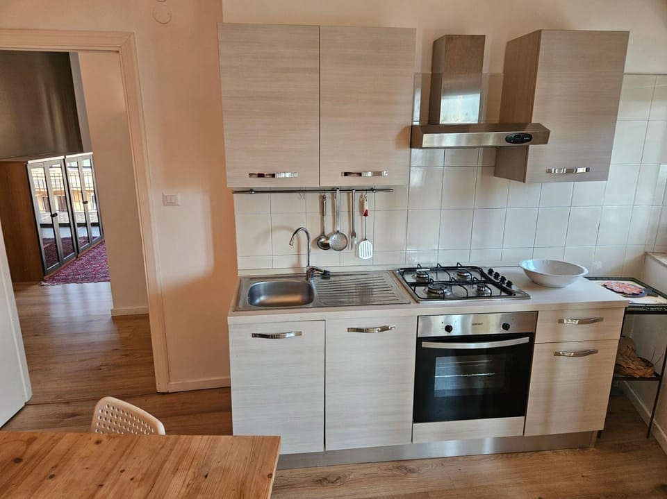 Kitchen or kitchenette, oven, stove
