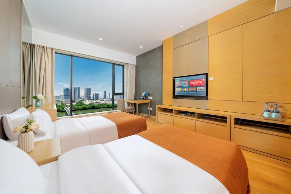 TV and multimedia, Seating area