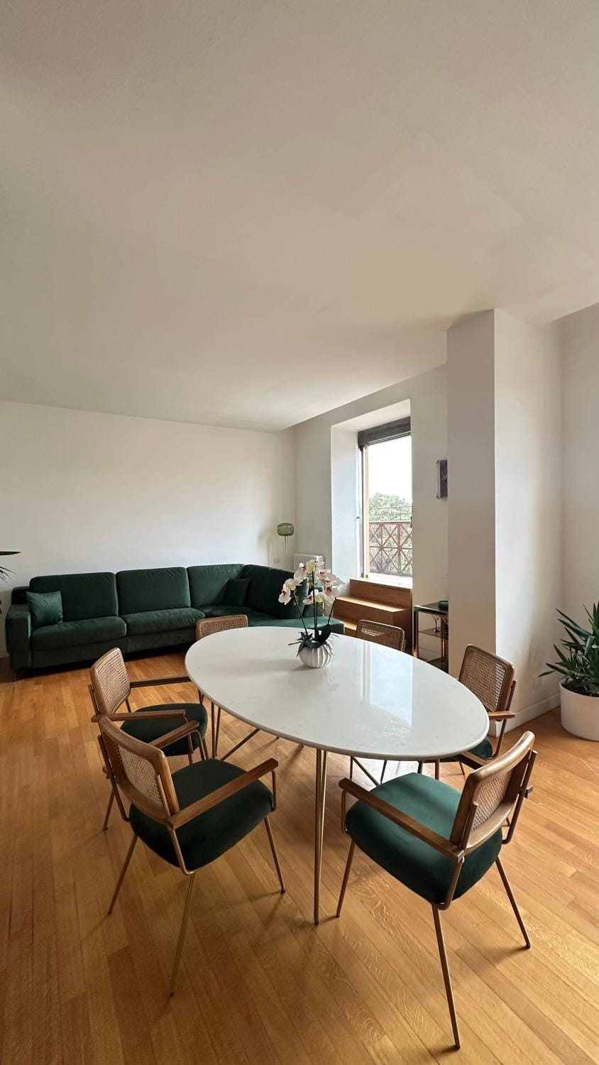 Colosseo Deluxe YH House in Rome