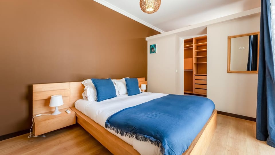 Bed, Bedroom