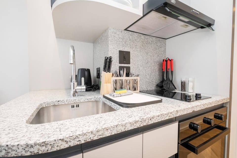Kitchen or kitchenette, oven, stove